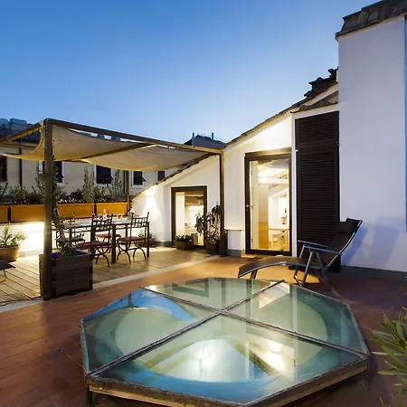 Habitat'S Navona Pantheon Attic