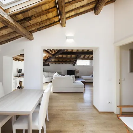 Habitat'S Navona Pantheon Attic Apartment *