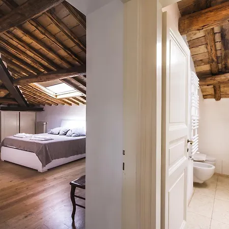 Apartment Habitat'S Navona Pantheon Attic Rome