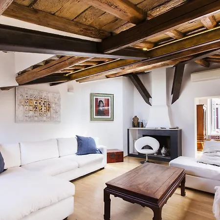 Habitat'S Navona Pantheon Attic Apartment Rome